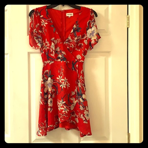 superdown Dresses & Skirts - Superdown red floral mini dress